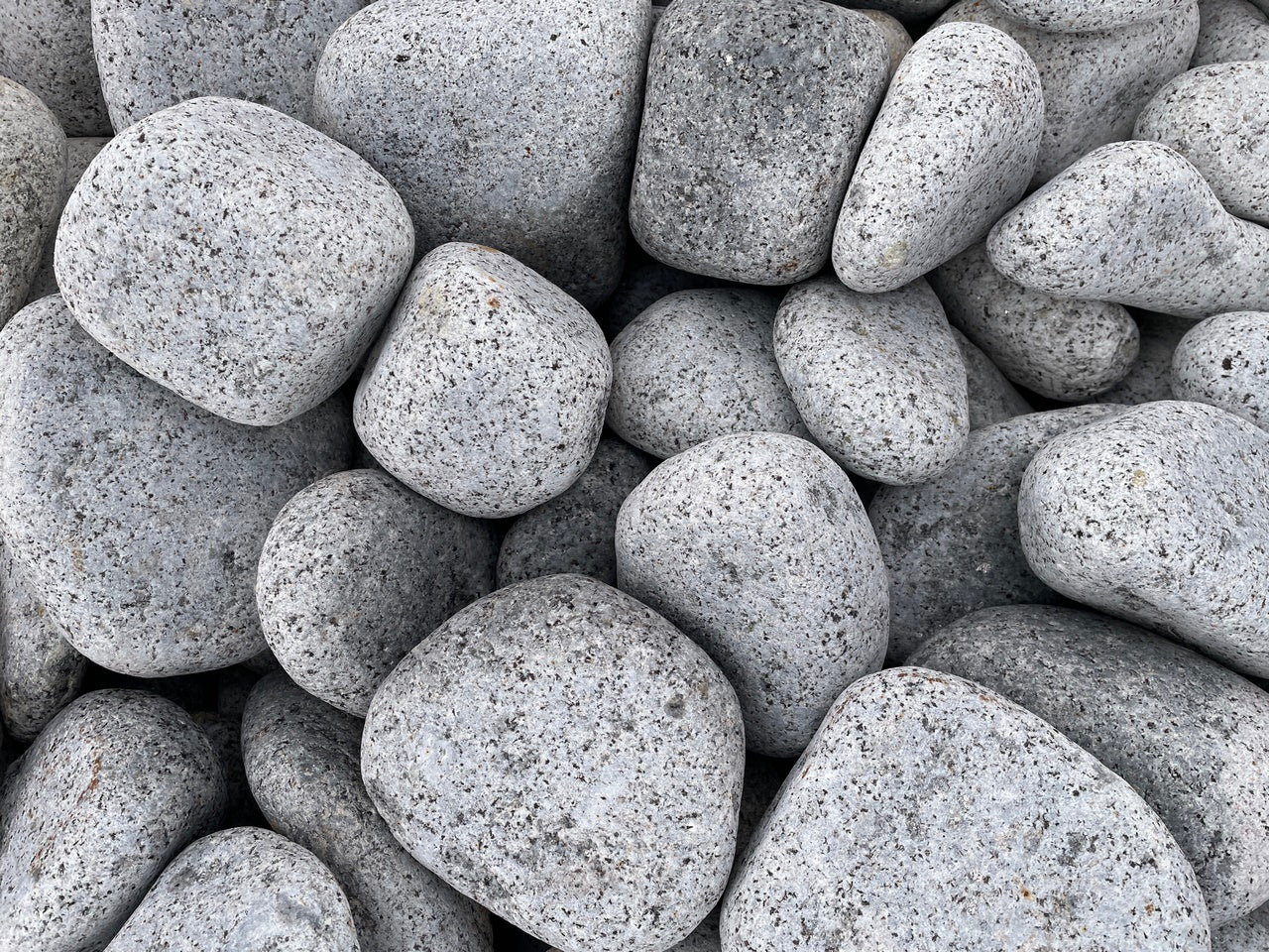 Gros galet granit bleu