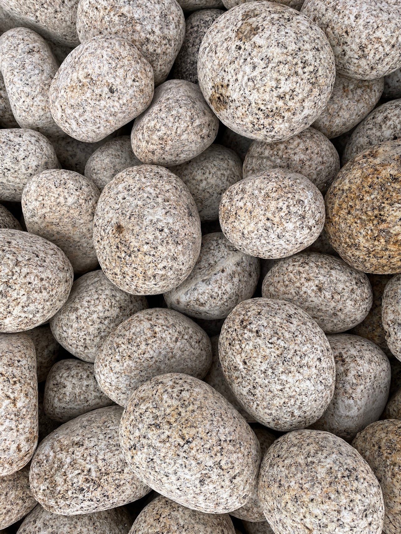 Gros galet de Granit Jaune big bag et roller