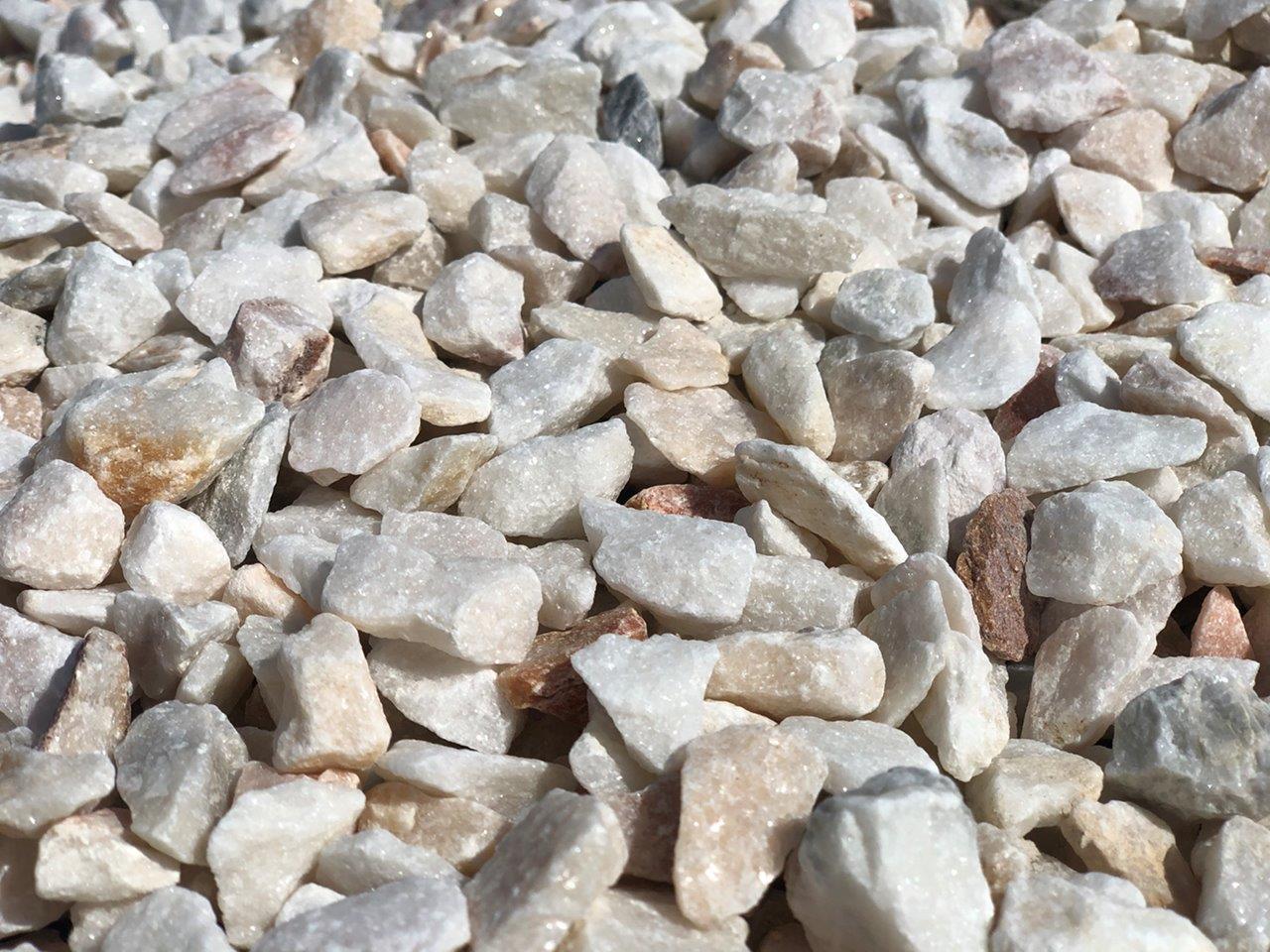 Gravilla blanca decorativa