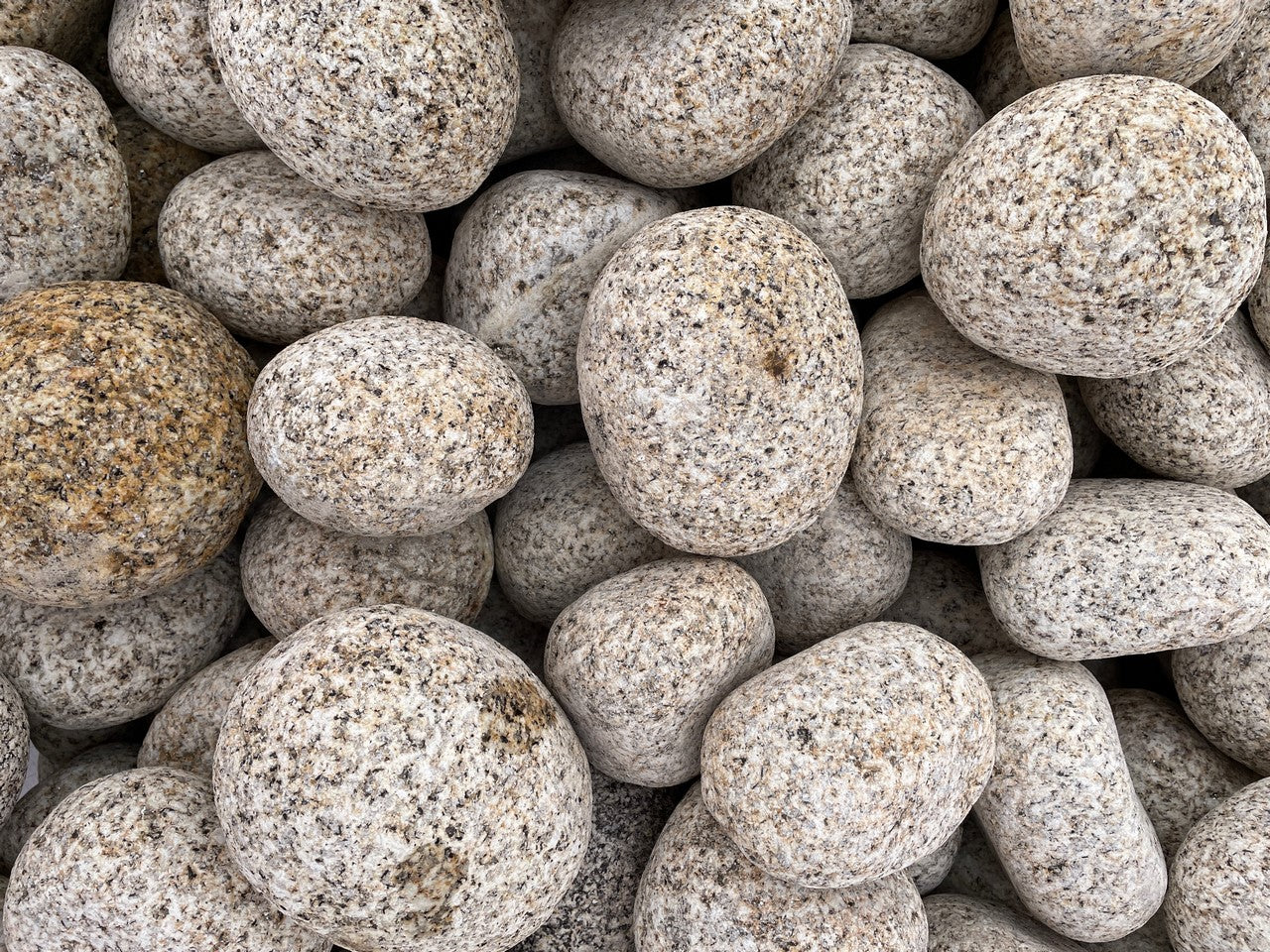 Gros galet de Granit Jaune  big bag et roller