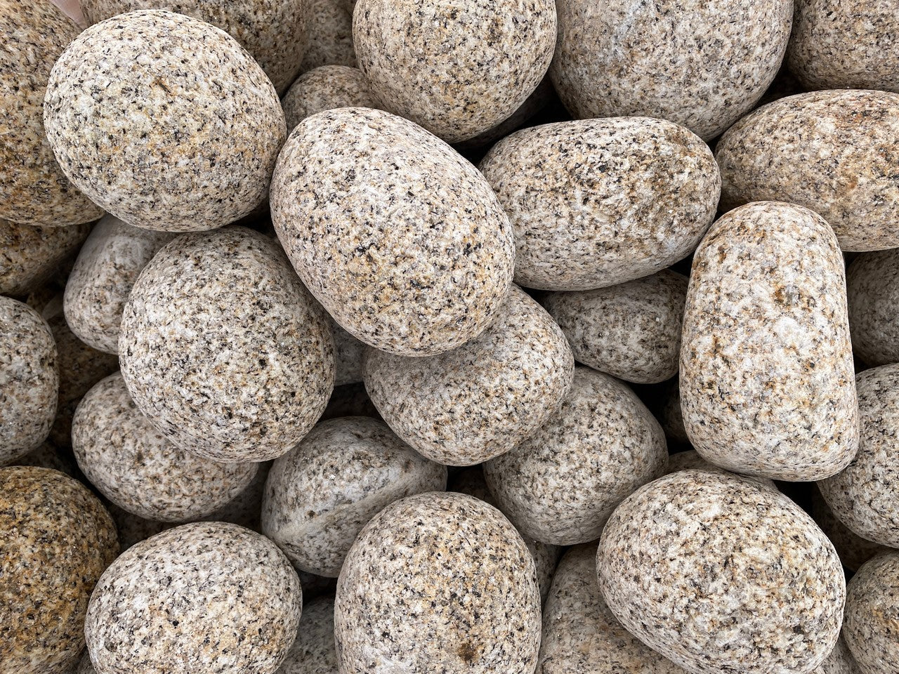 Gros galet de Granit Jaune  big bag et roller